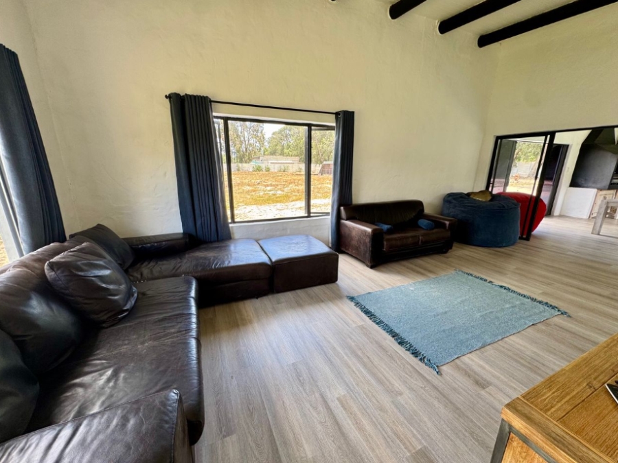 5 Bedroom Property for Sale in Cape Farms Western Cape